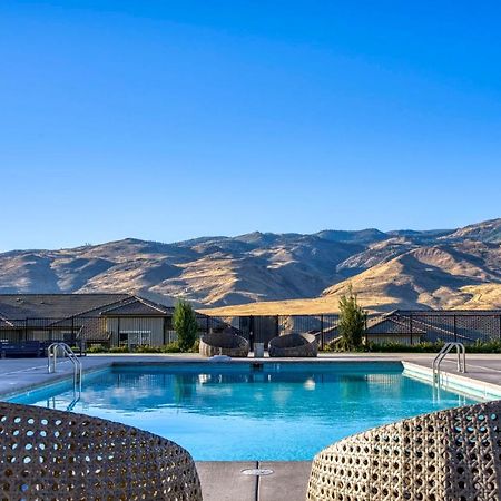리노 Luxury Retreat - King Beds, Hot Tub, & Pool - Family & Remote Work Friendly 아파트 외부 사진